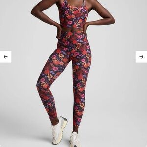 Summer Bouquet SoftMark High Waisted Midi Legging